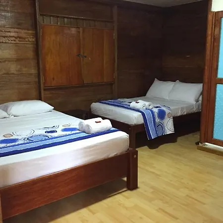 Hostal Cano Nevera La Macarena Exterior photo